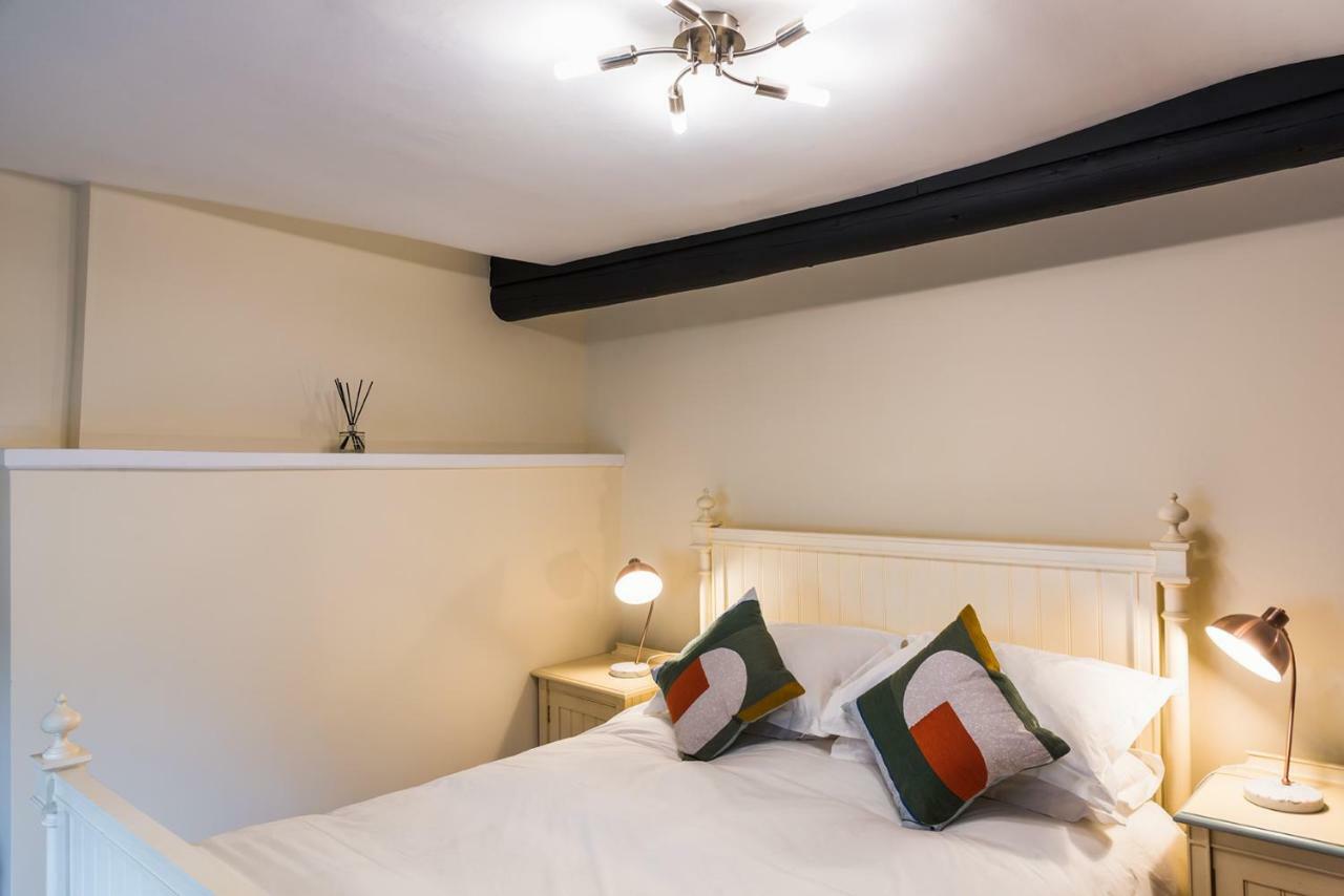 Appartement Luxury 3 Bed Flat In The Centre Of Woodstock Extérieur photo